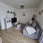 Neubau Mit Kueche, Tv In Der Naehe Von Aachen Alsdorf