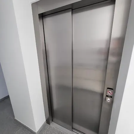 Neubau Mit Kueche, Tv In Der Naehe Von Aachen *