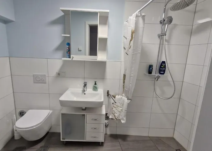 Neubau Mit Kueche, Tv In Der Naehe Von Aachen Appartement *